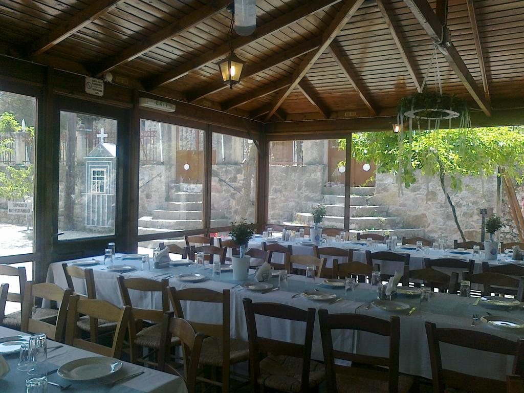 Pyrgos Houses And Restaurant Αυγώνυμα Εξωτερικό φωτογραφία