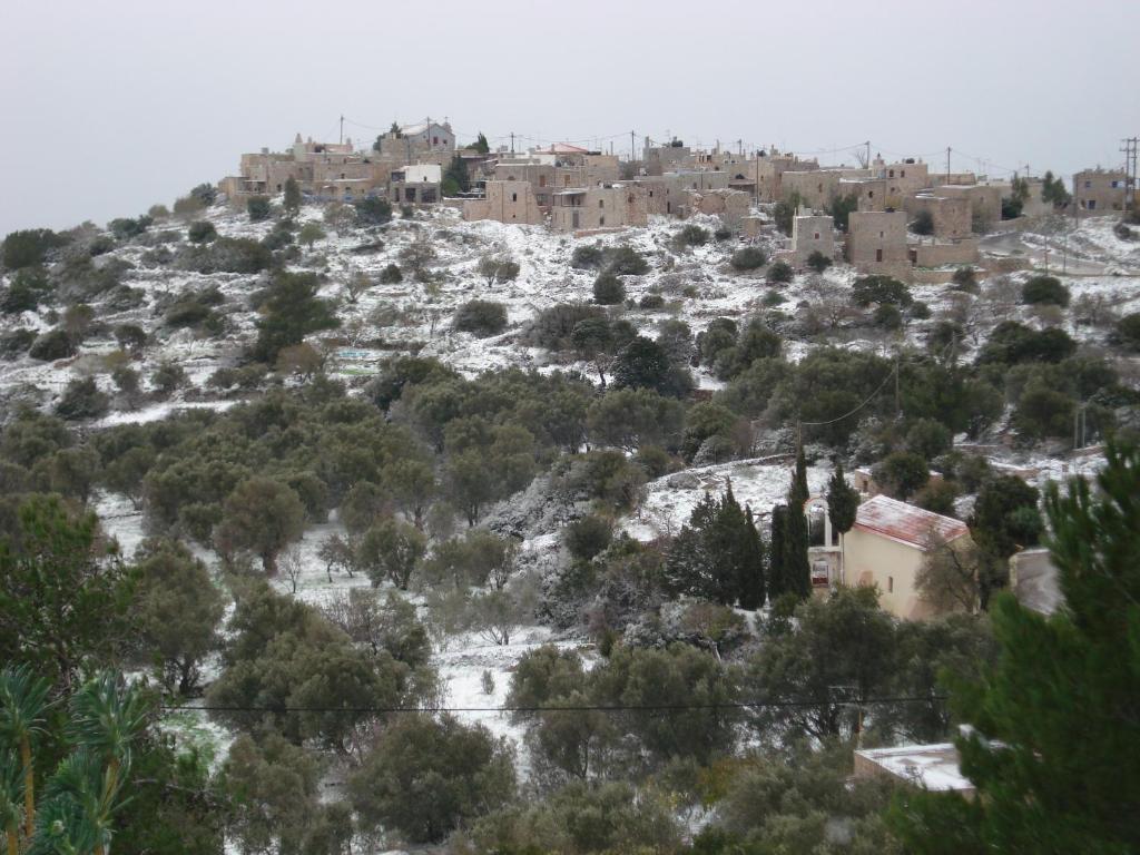 Pyrgos Houses And Restaurant Αυγώνυμα Εξωτερικό φωτογραφία